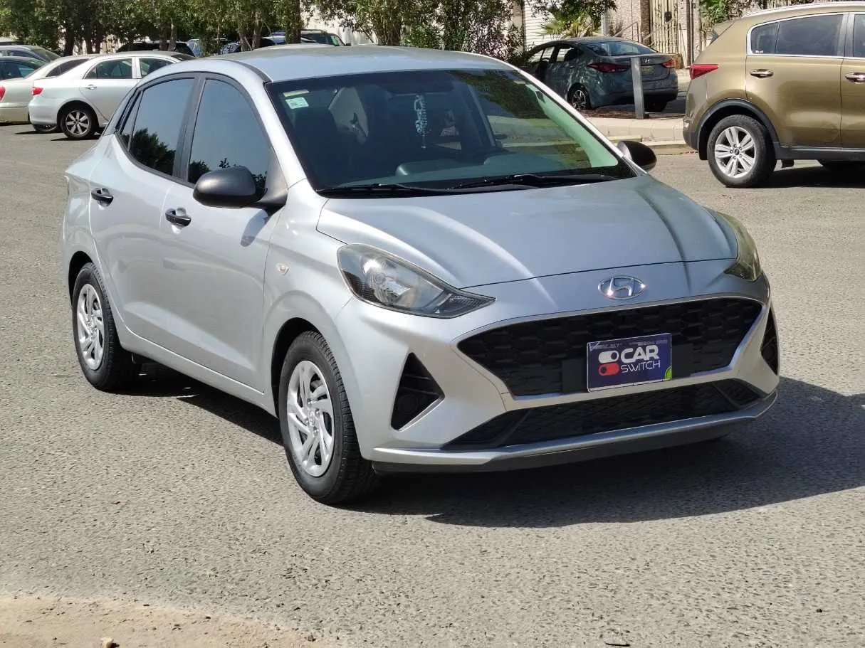 Car image 3