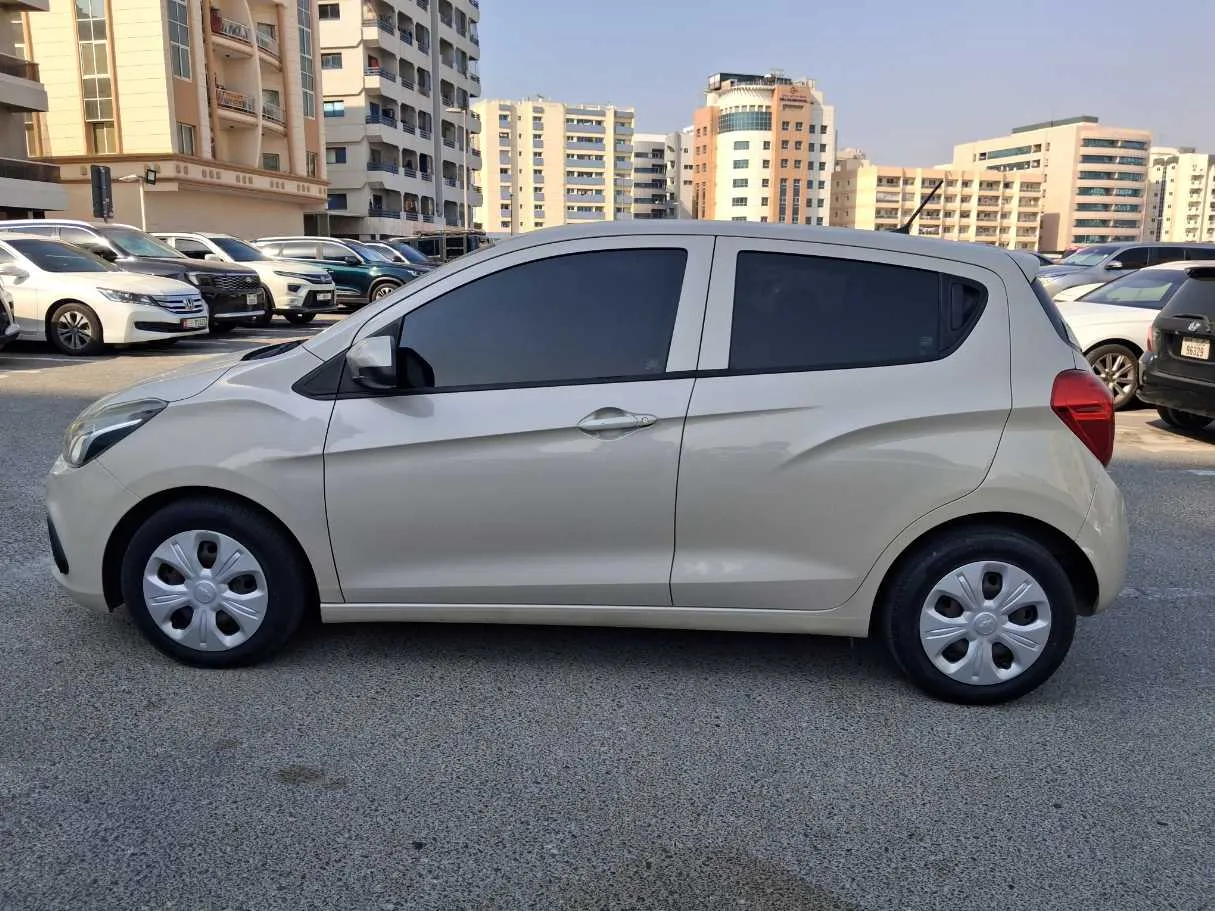 Car image 8