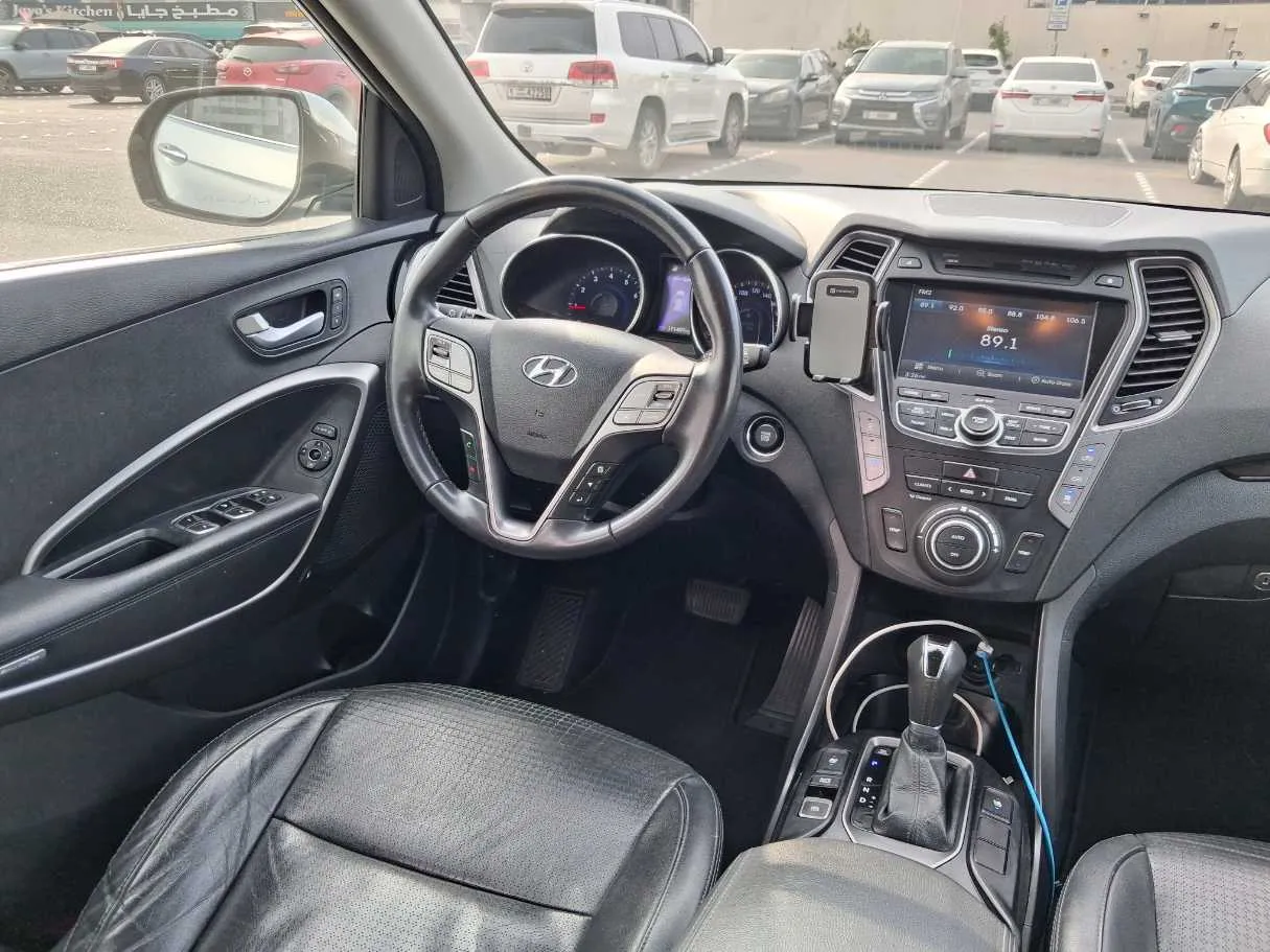 Car image 17