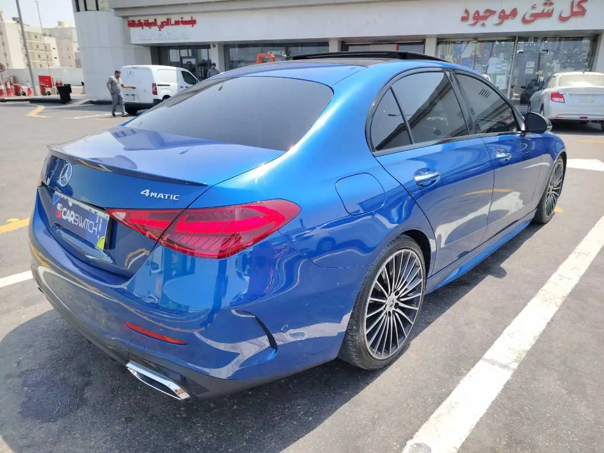 Car image 5