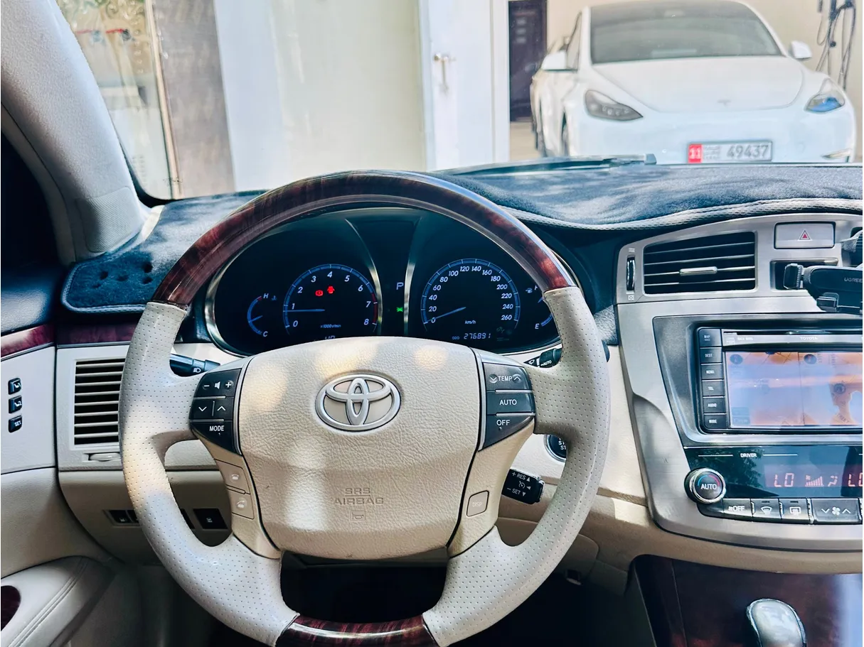 Car image 7