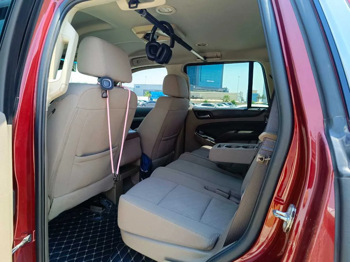 Car image 19