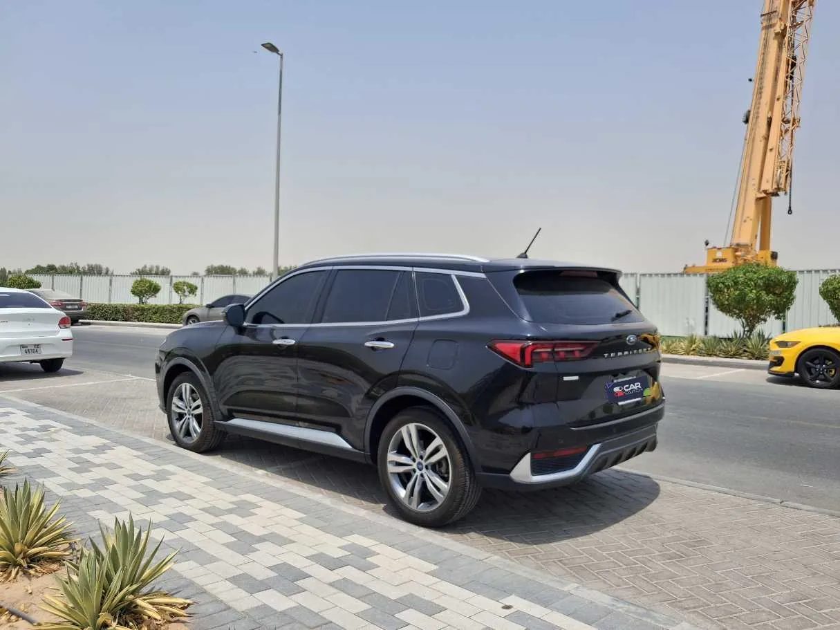 Car image 7