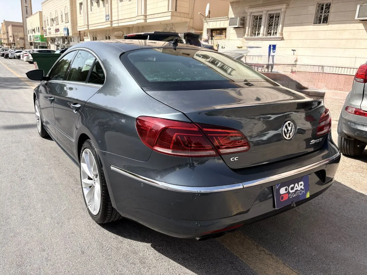 Car image 7