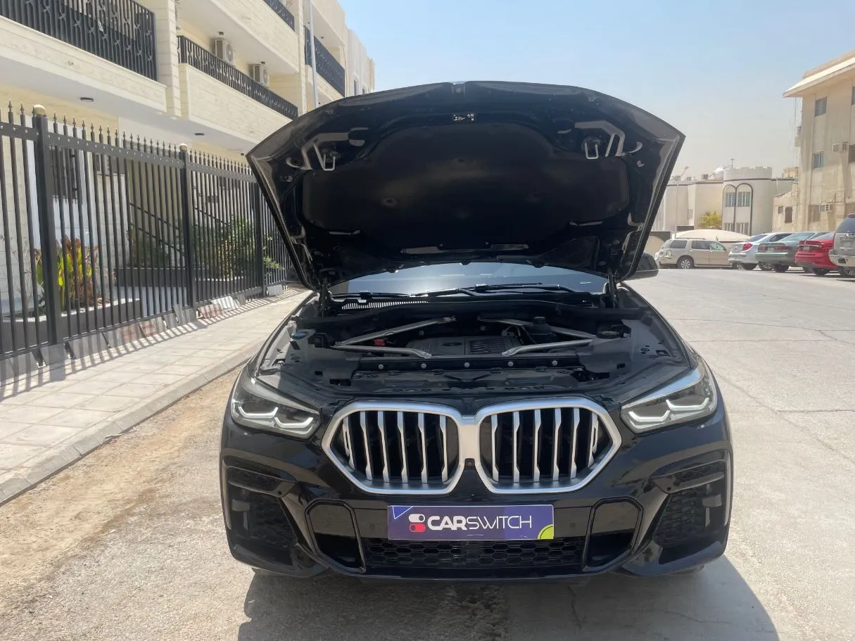 Car image 25