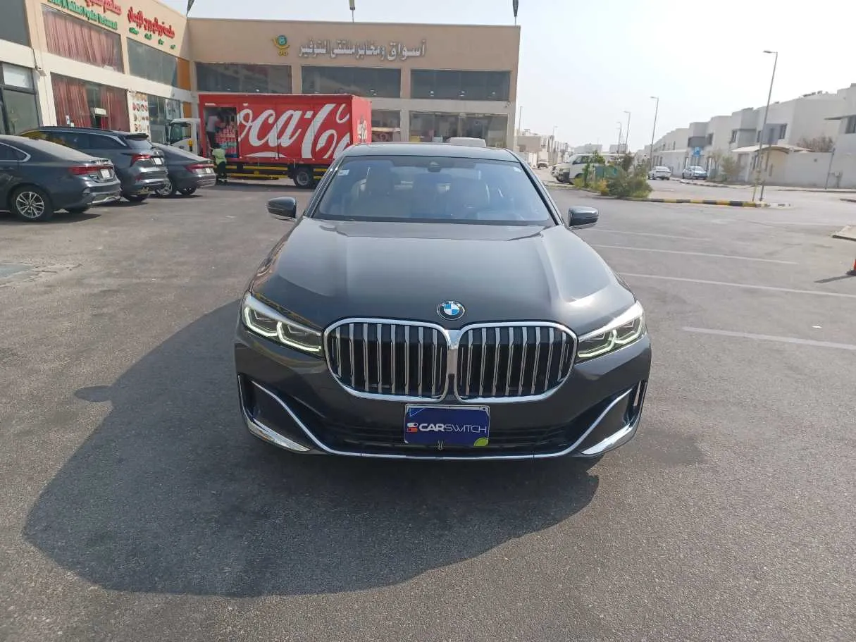 Car image 2