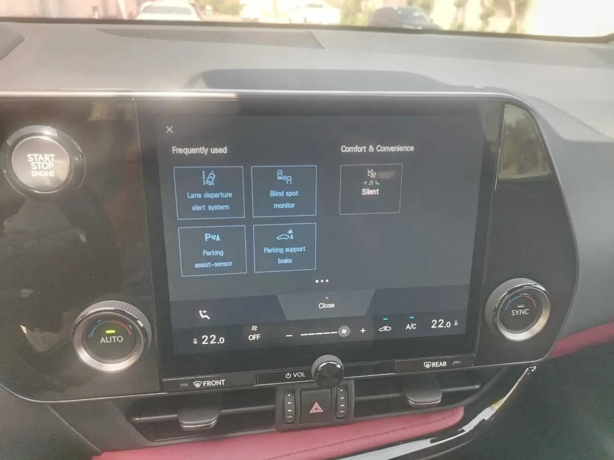 Car image 28