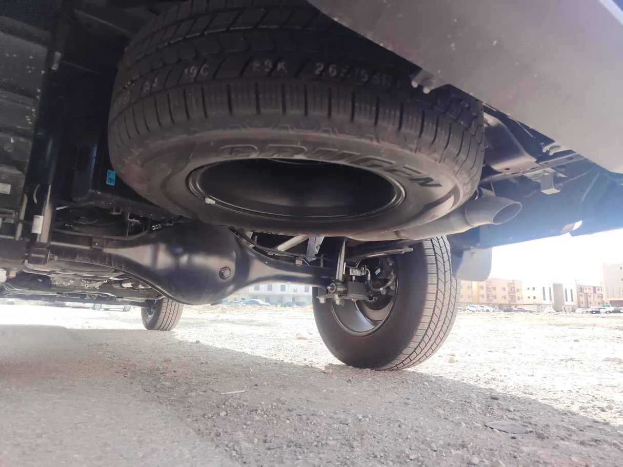 Car image 29