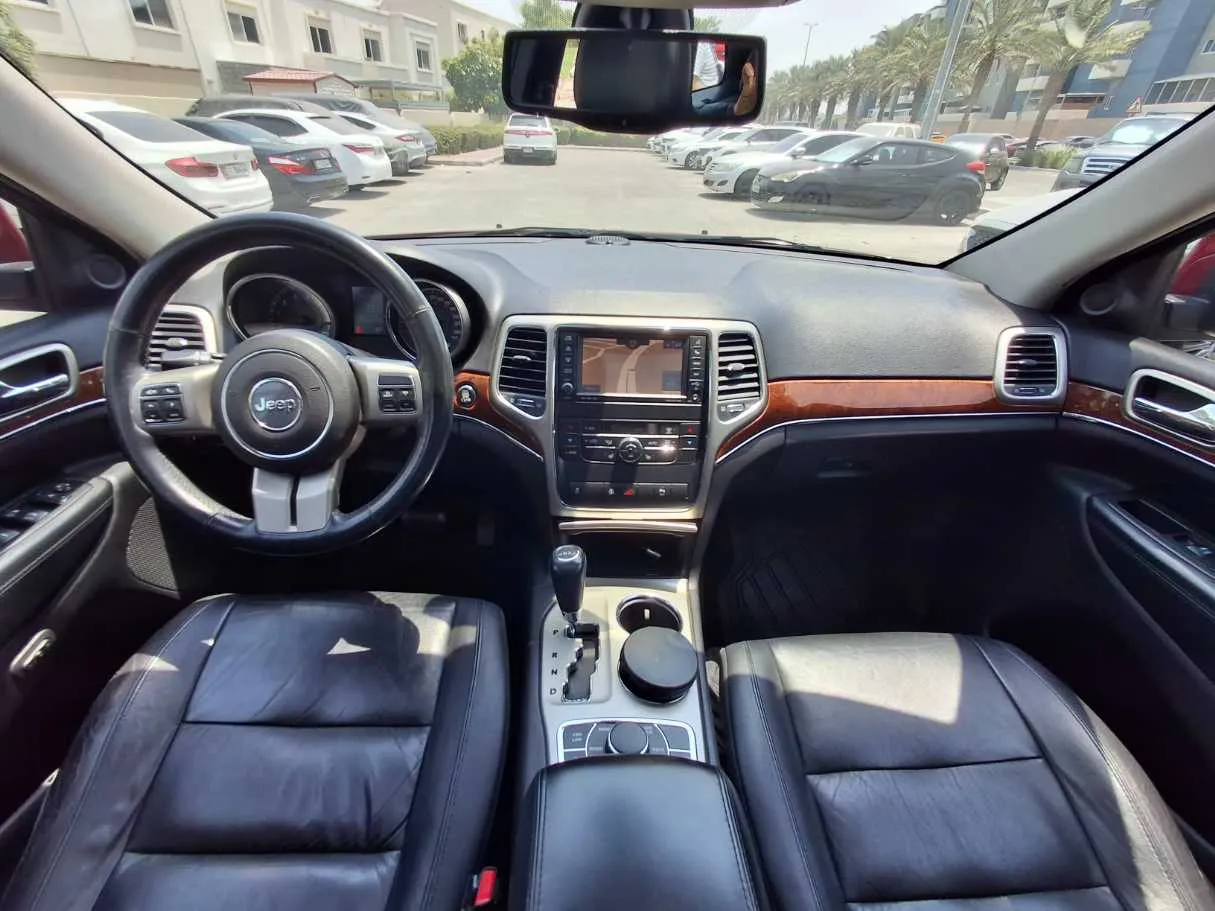 Car image 15