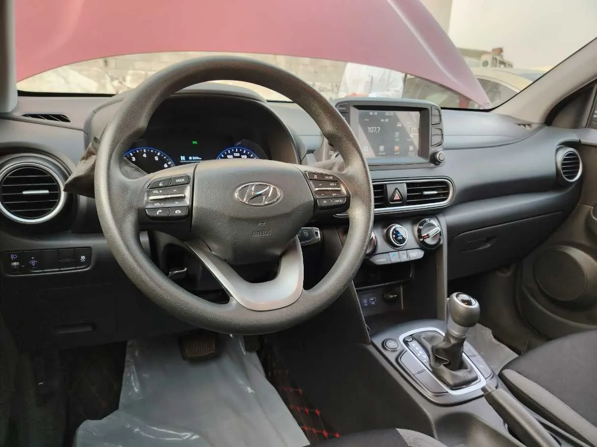 Car image 28