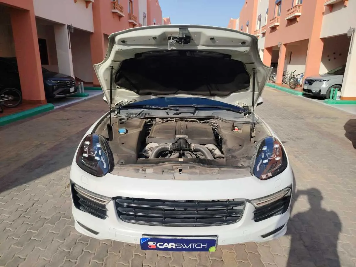 Car image 48