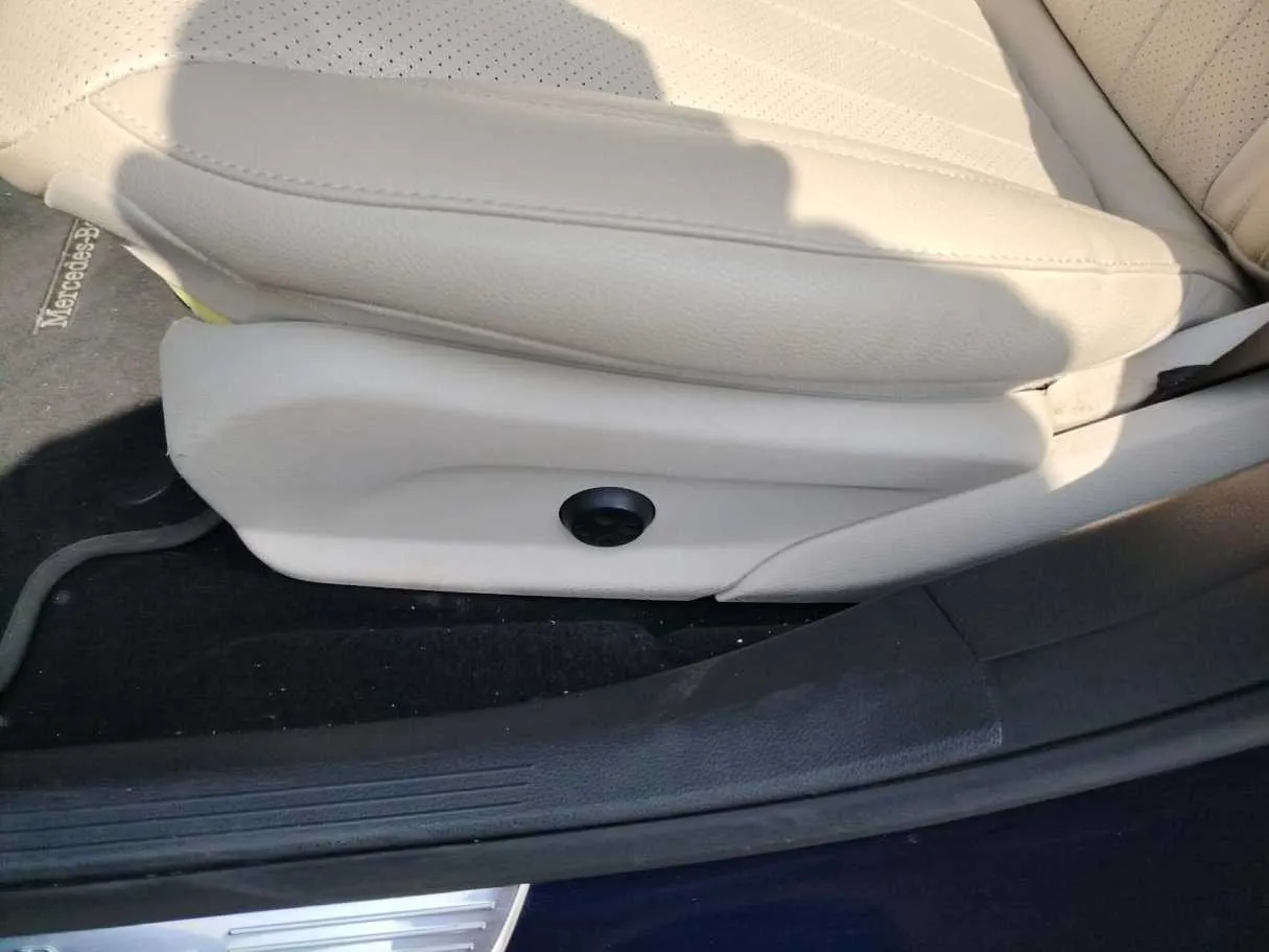 Car image 41