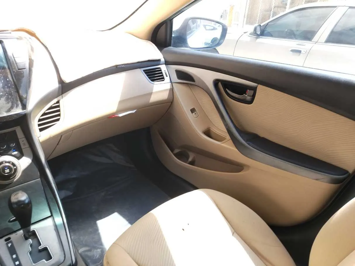 Car image 20