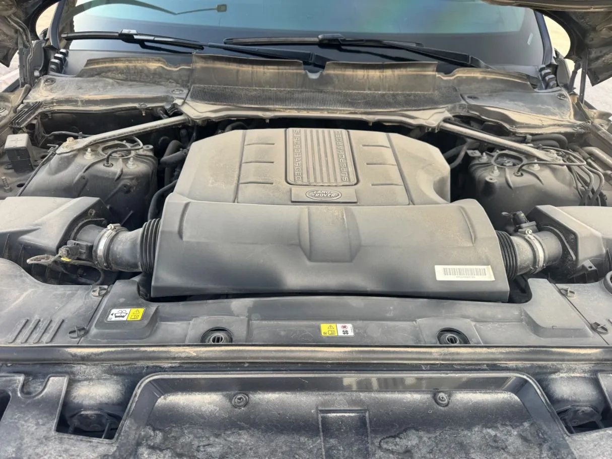 Car image 23