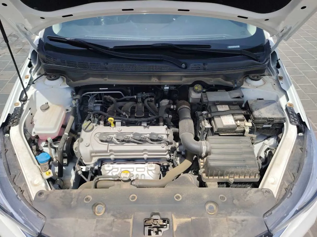 Car image 28