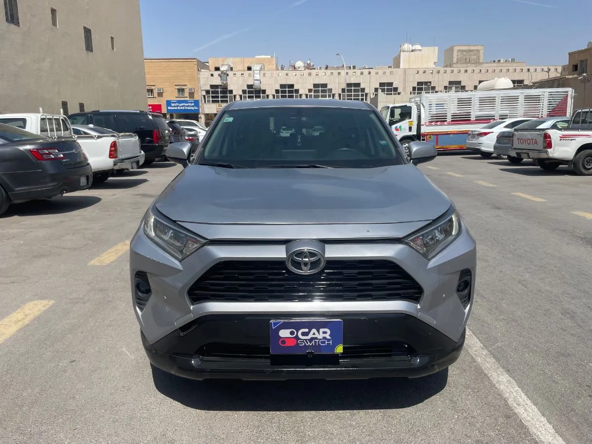 Car image 2