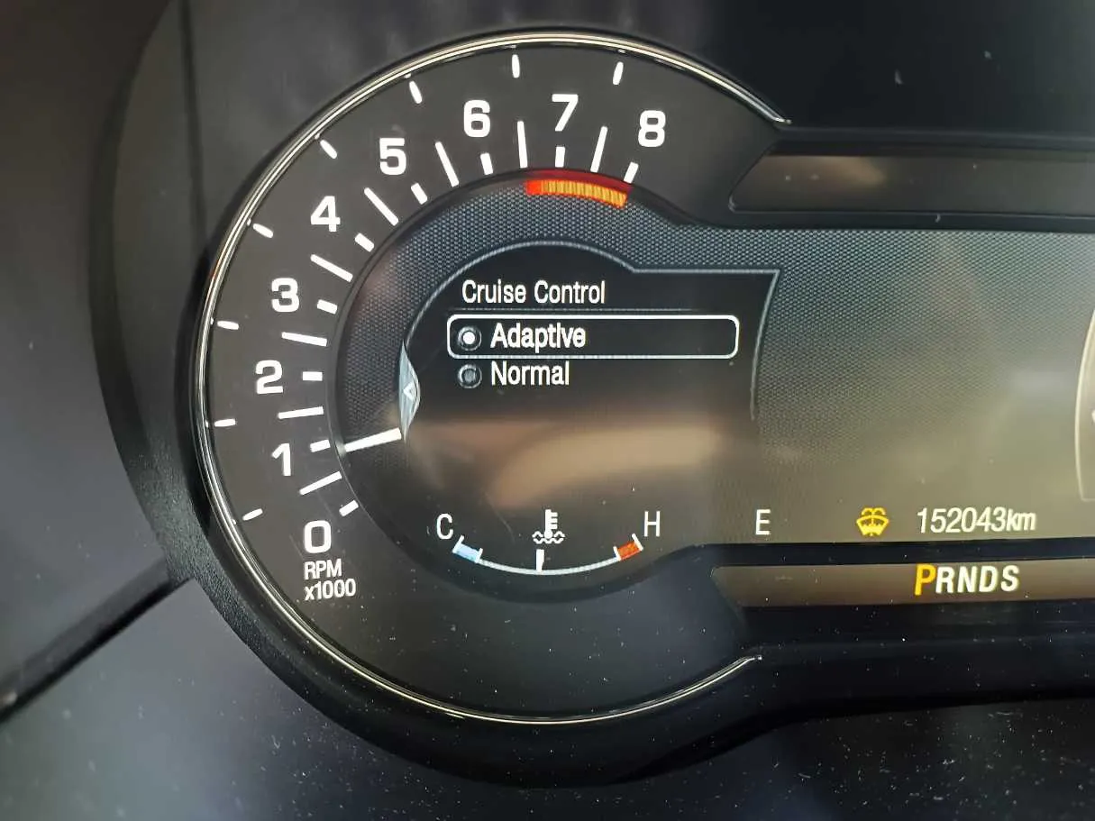 Car image 24