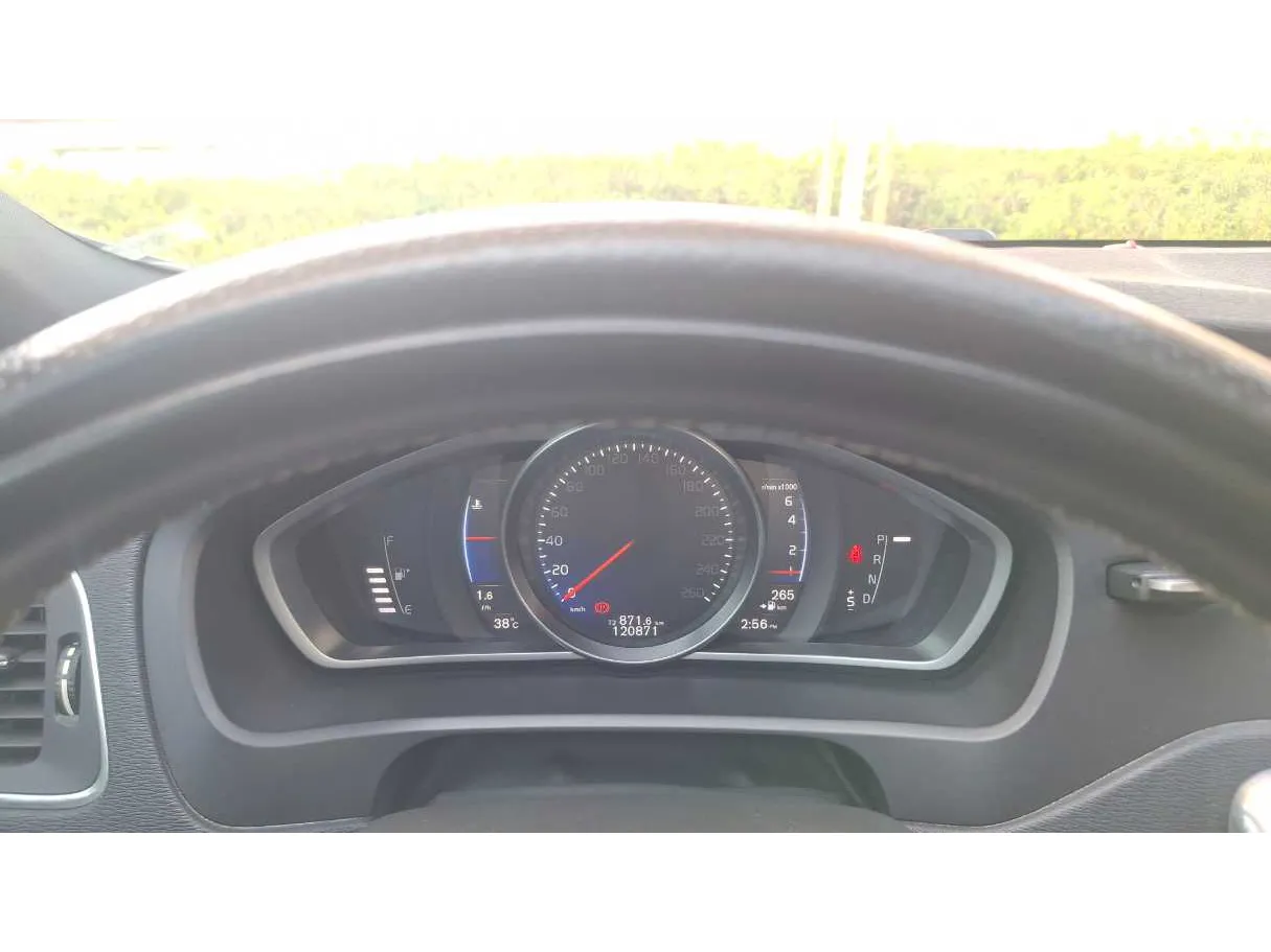 Car image 22