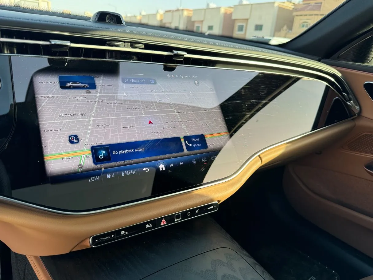 Car image 21