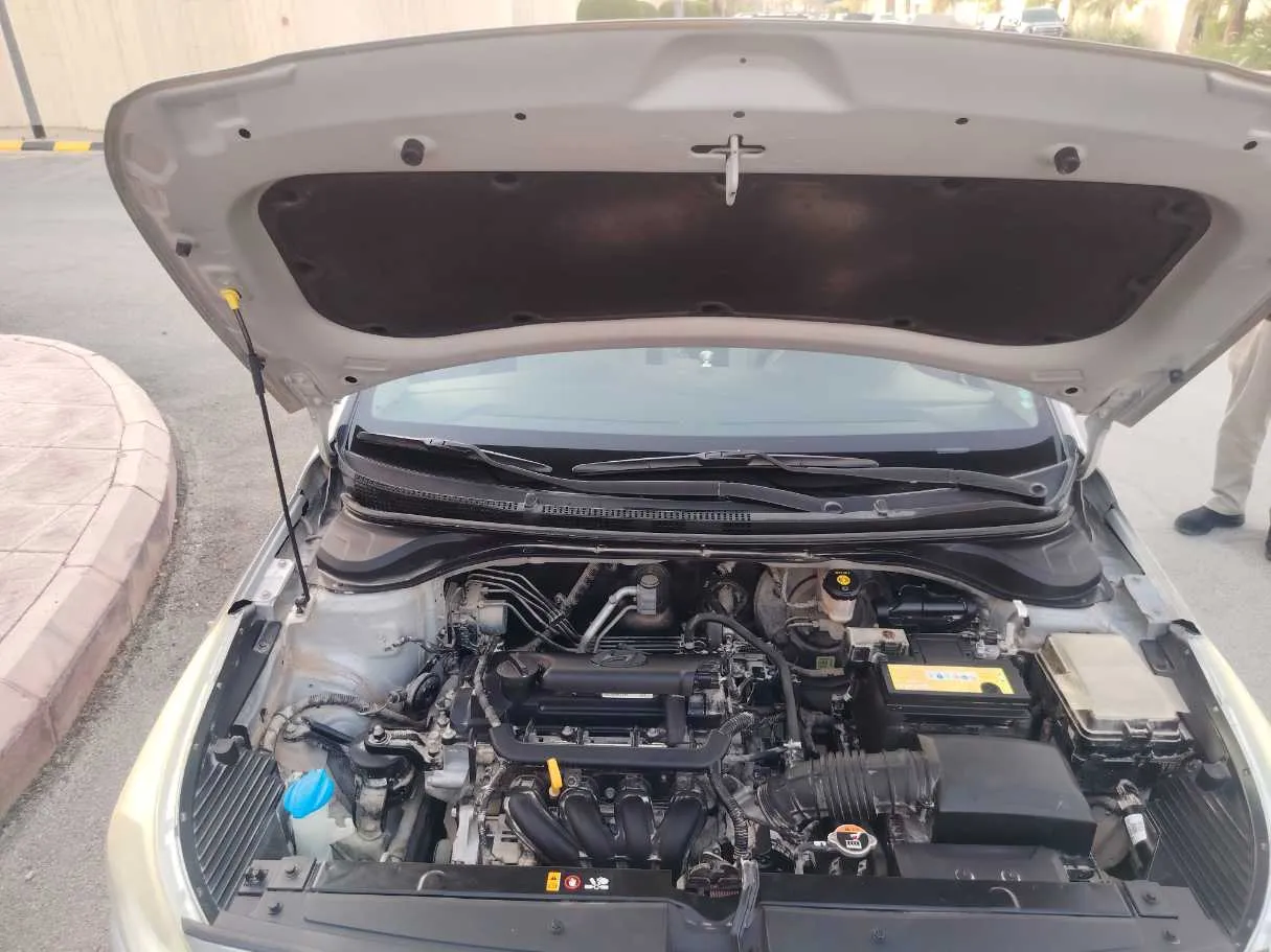 Car image 27