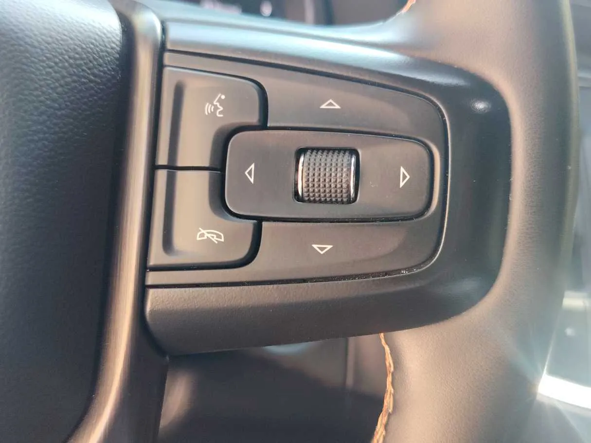 Car image 44