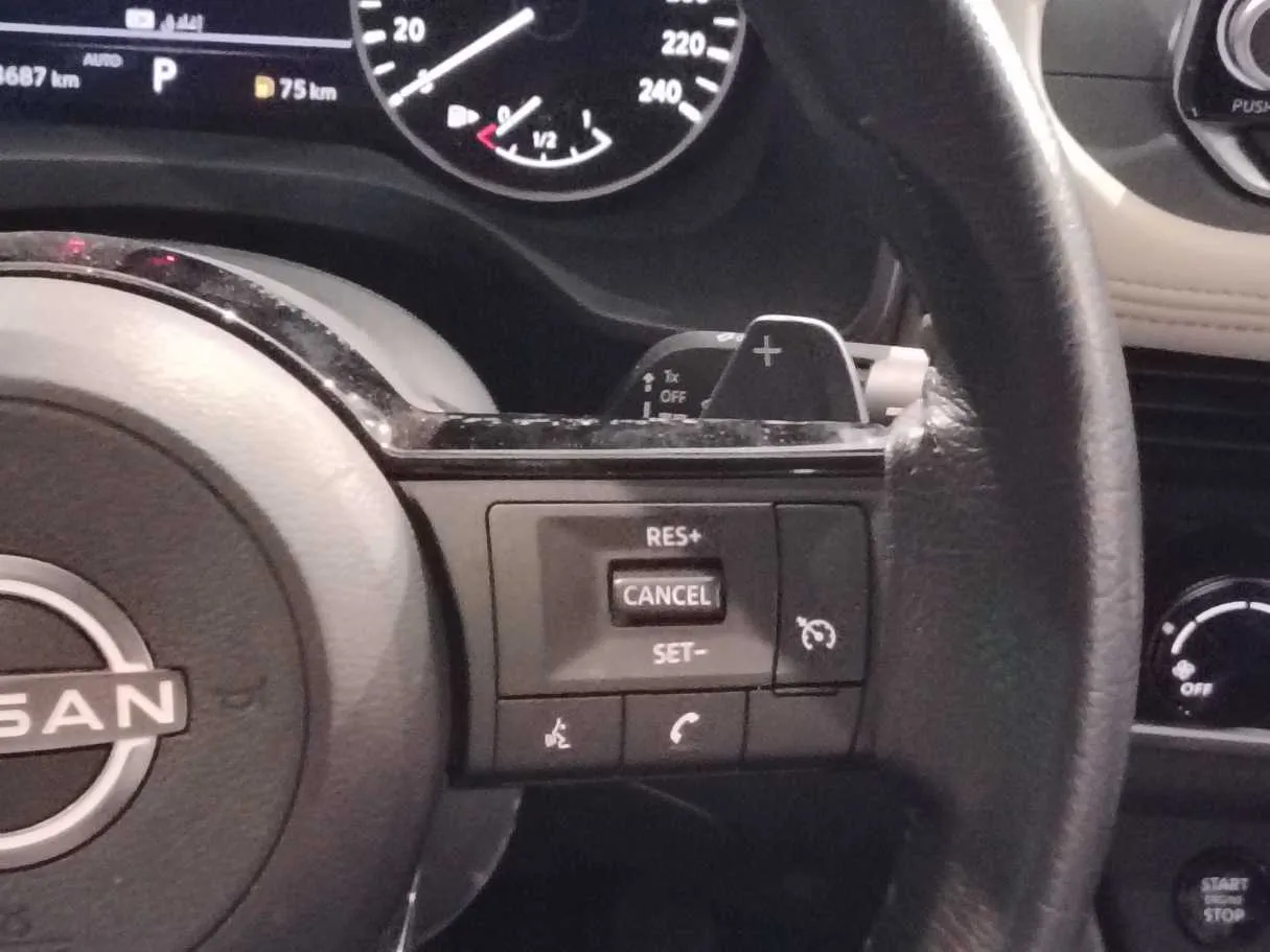 Car image 25