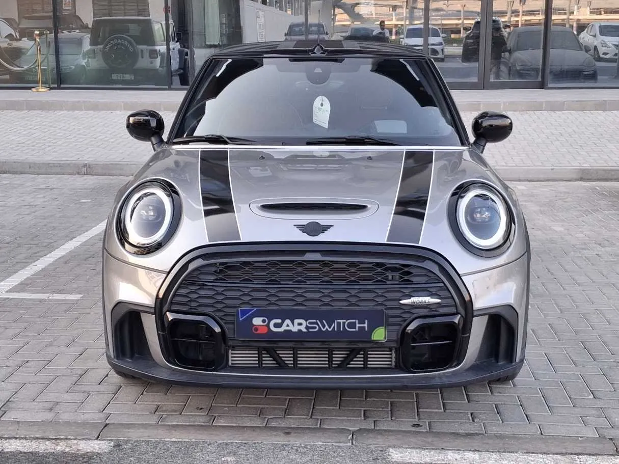 Car image 2