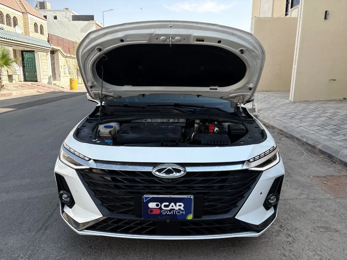 Car image 25