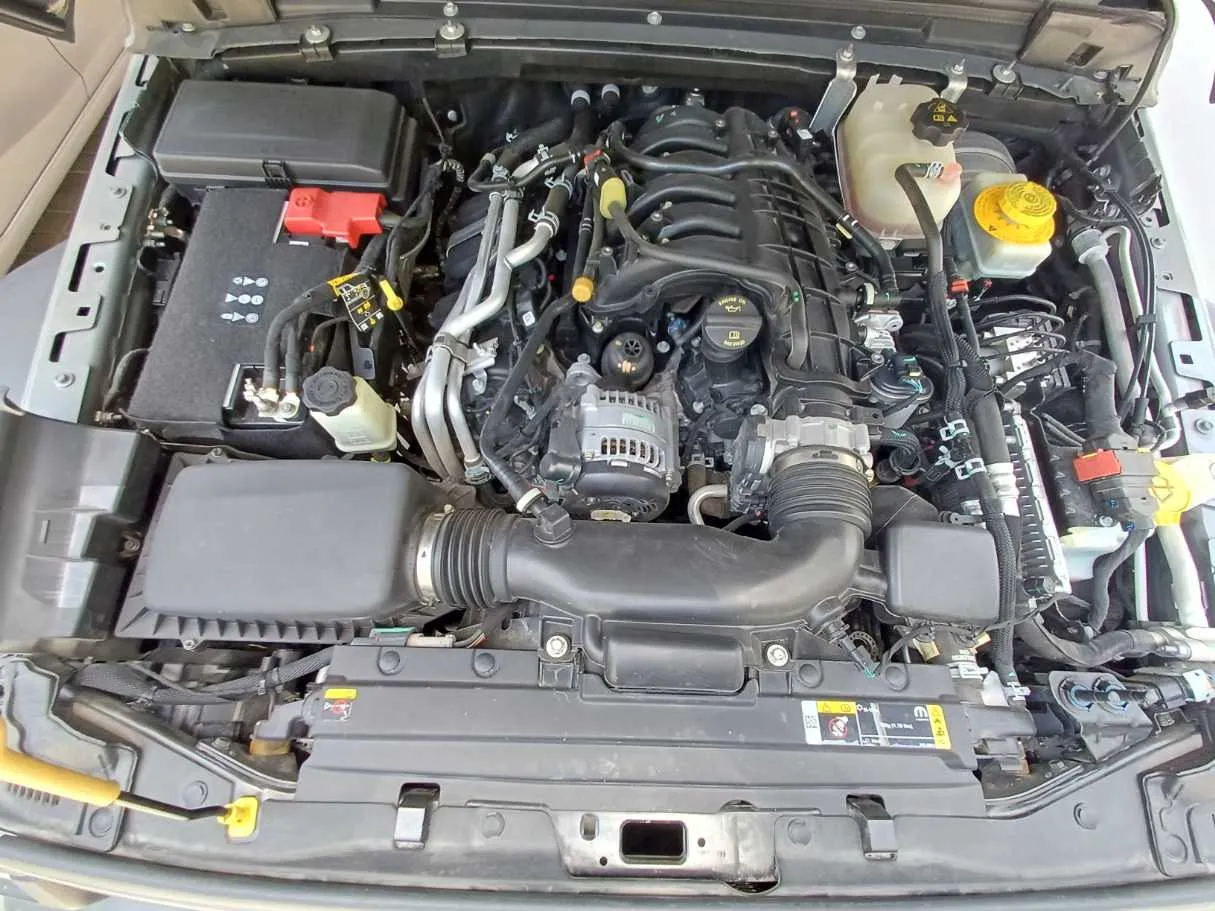 Car image 20