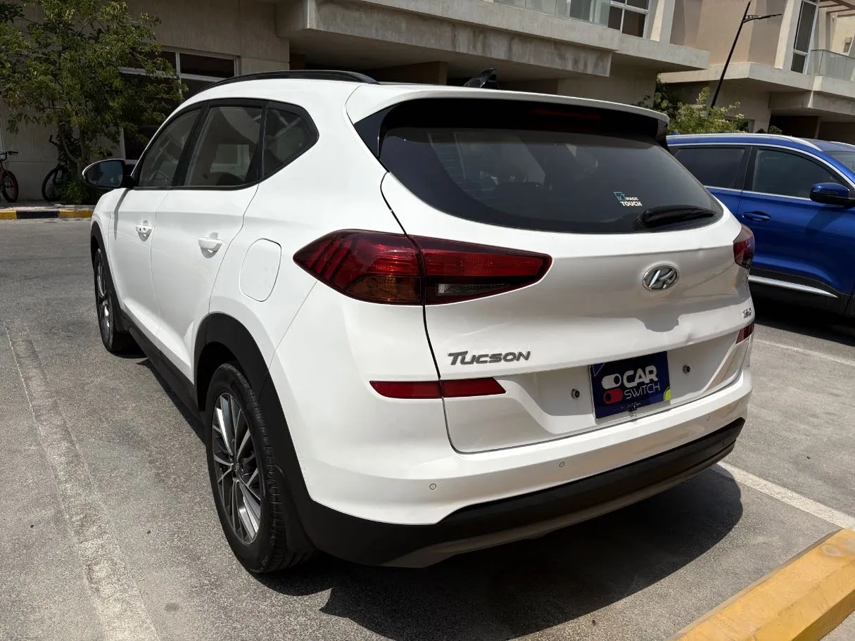Car image 7