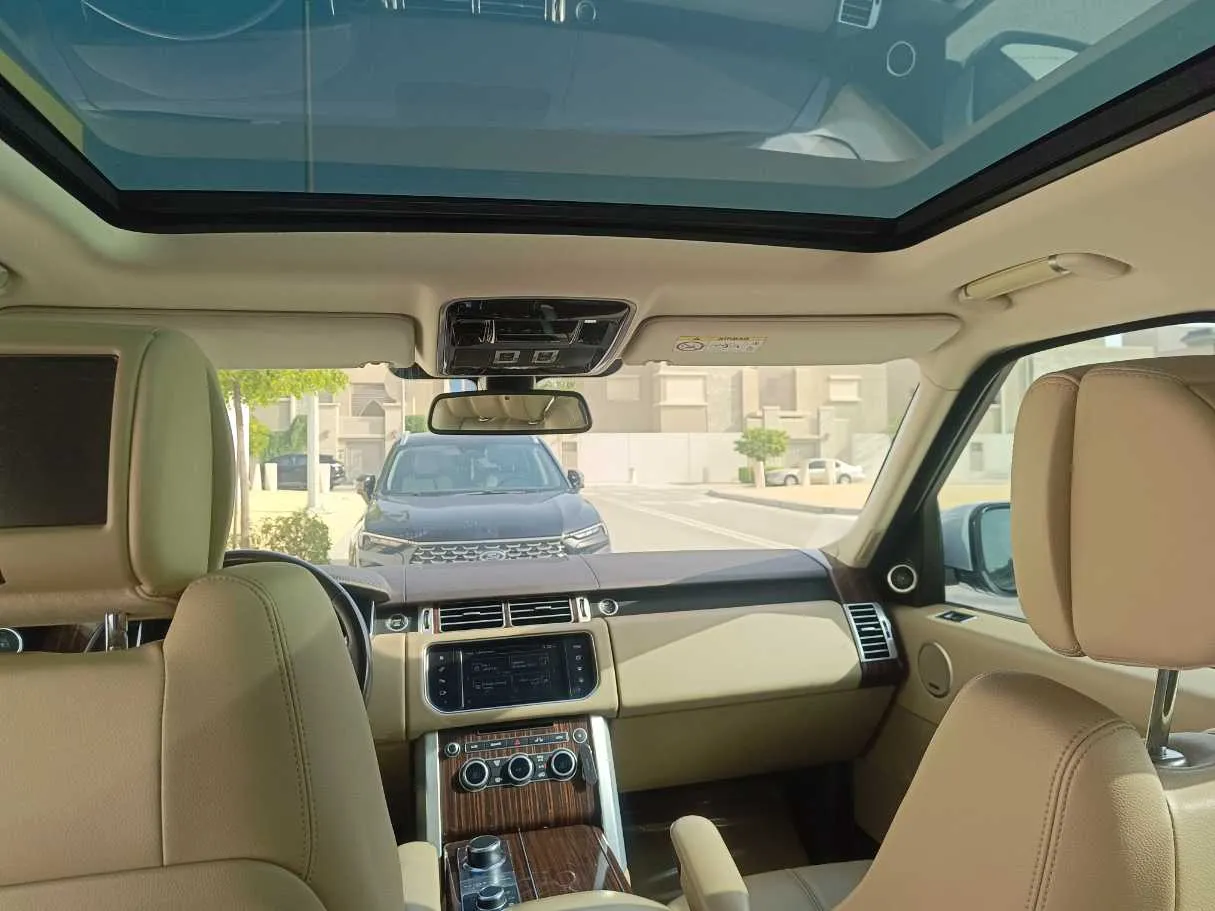 Car image 20