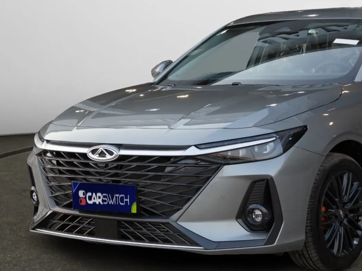 Car image 2