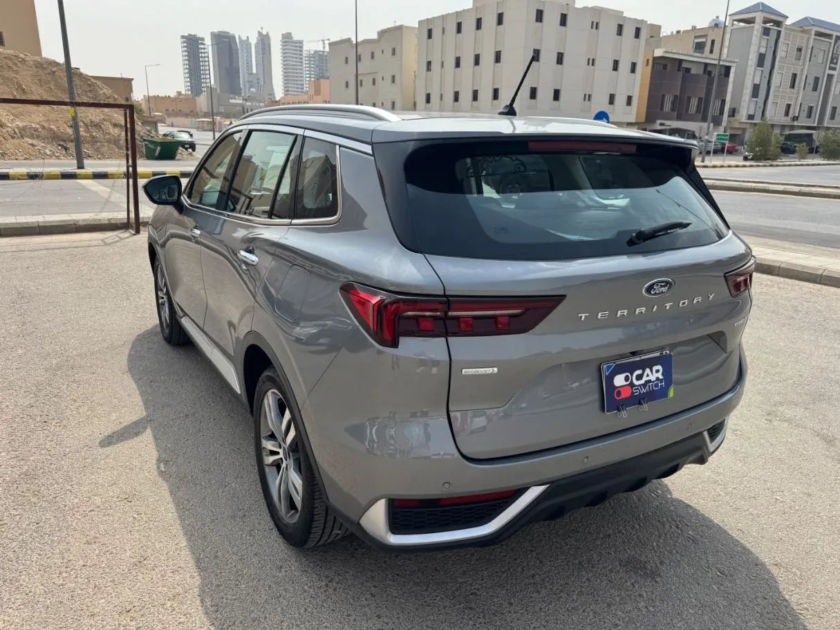 Car image 7