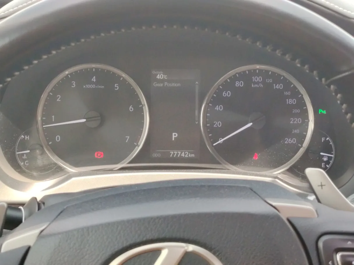 Car image 24