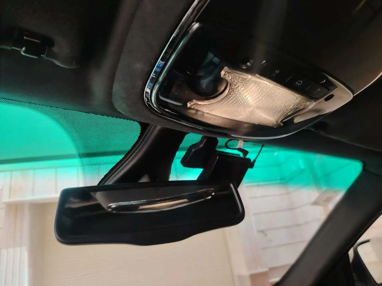 Car image 46