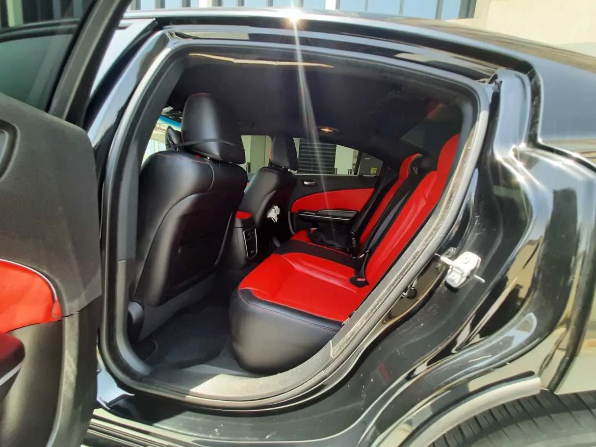 Car image 13