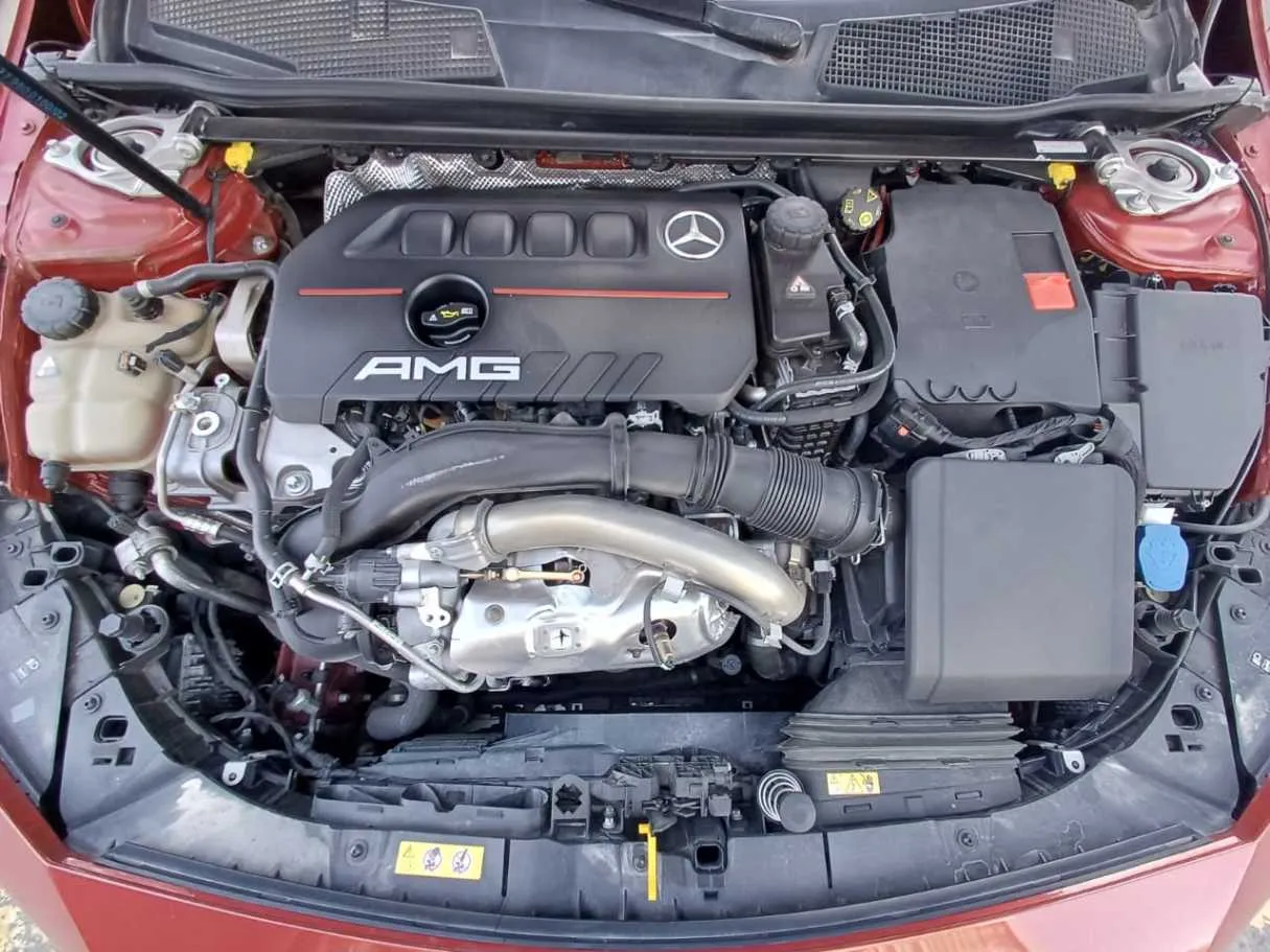 Car image 25
