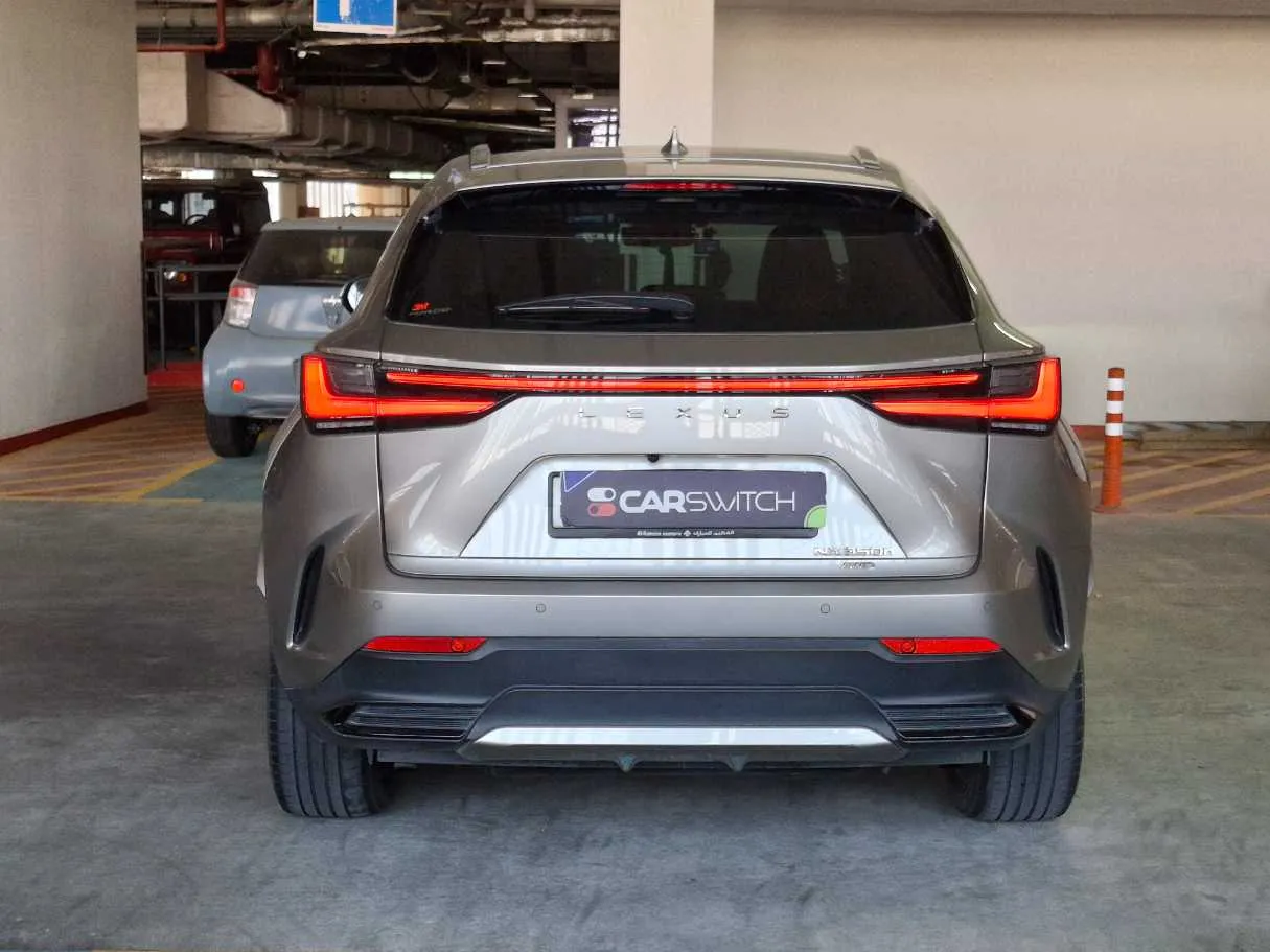 Car image 6