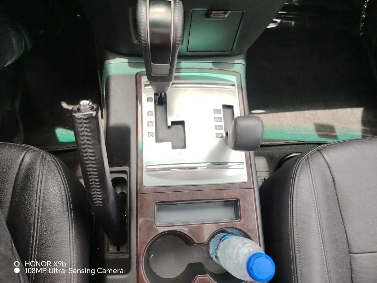 Car image 23