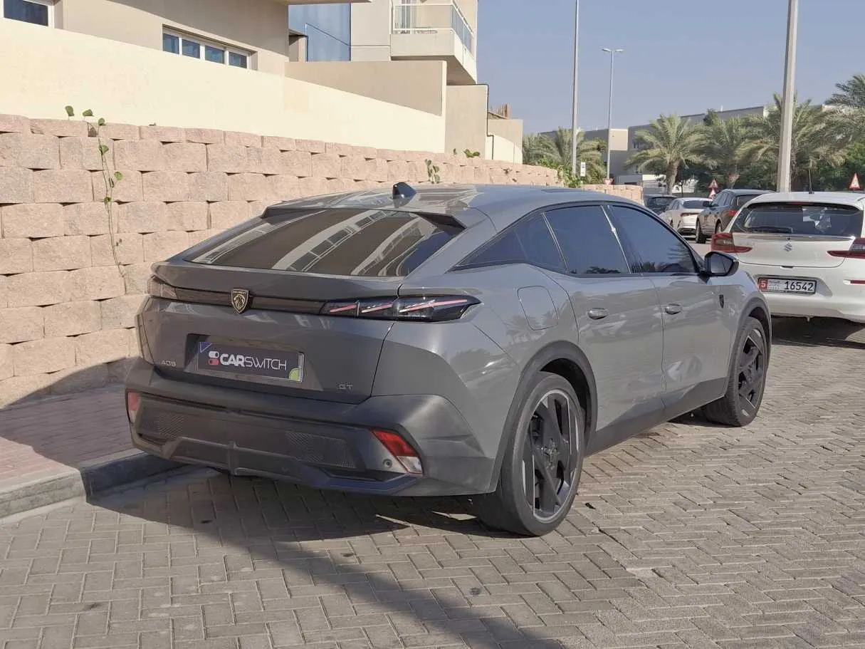 Car image 5