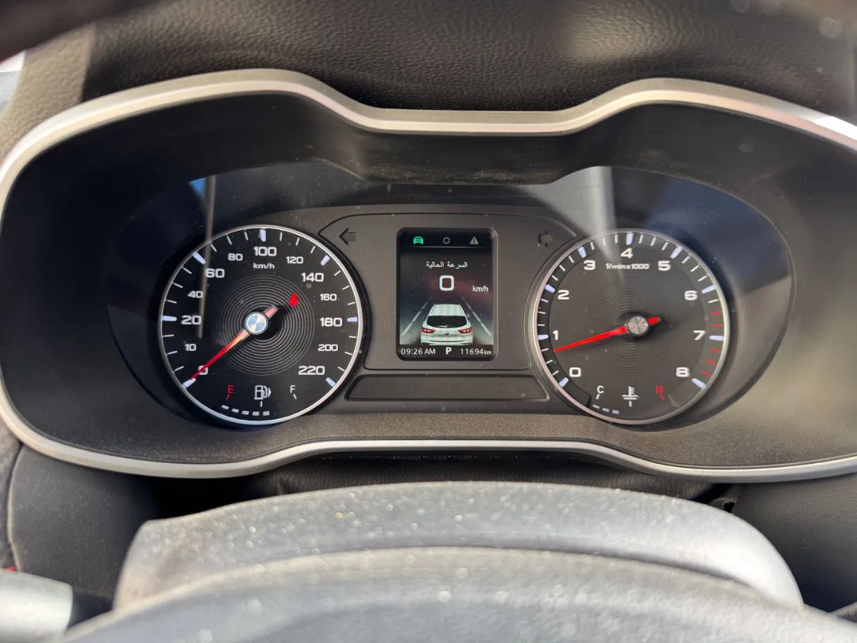 Car image 18