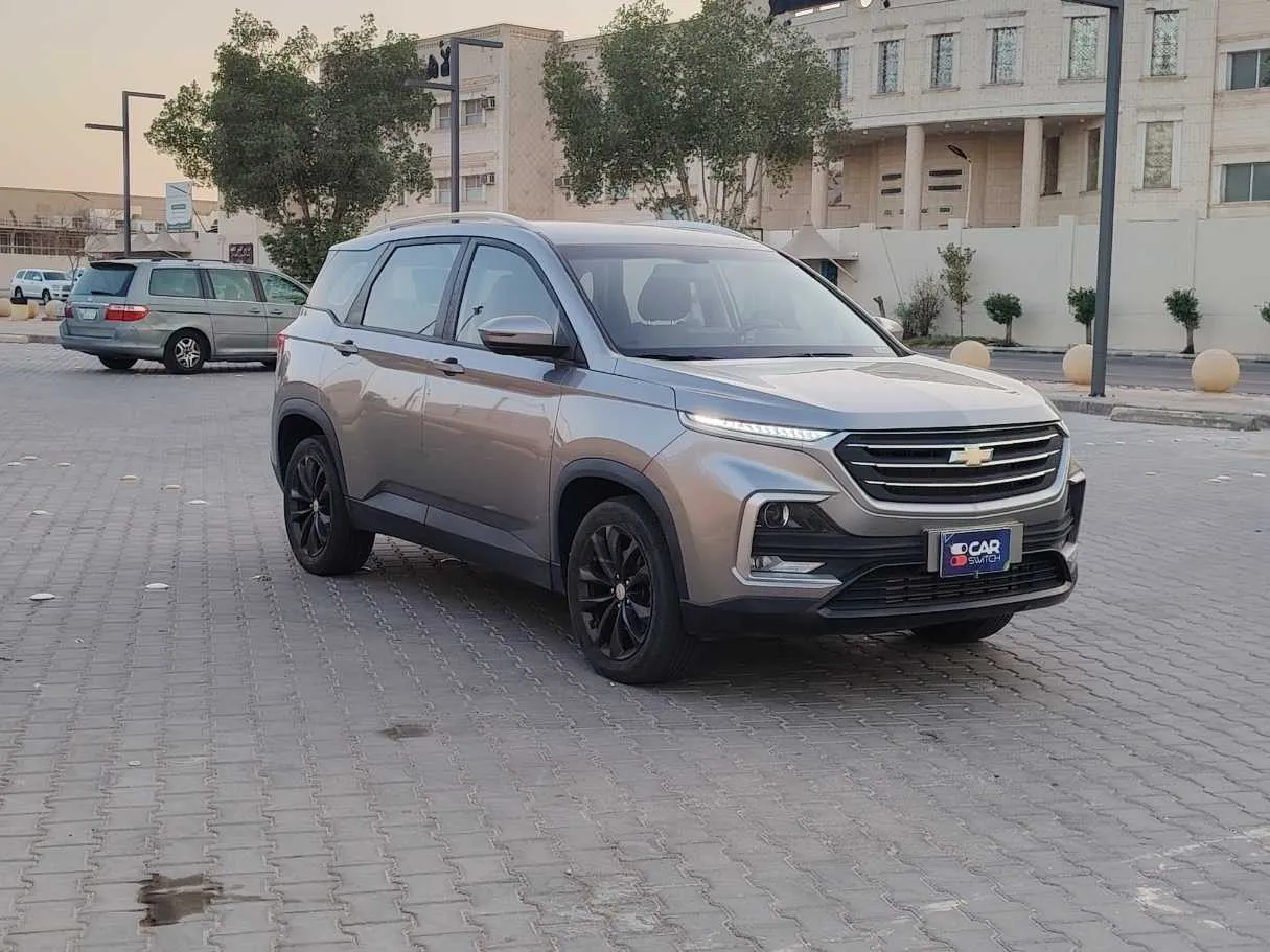 Car image 3