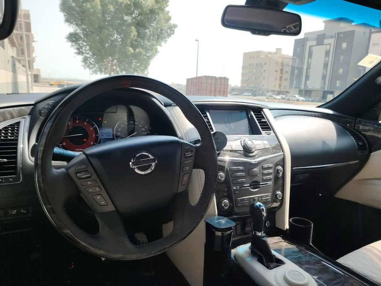 Car image 28
