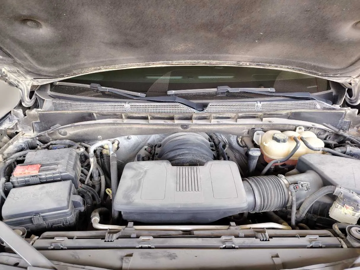 Car image 24