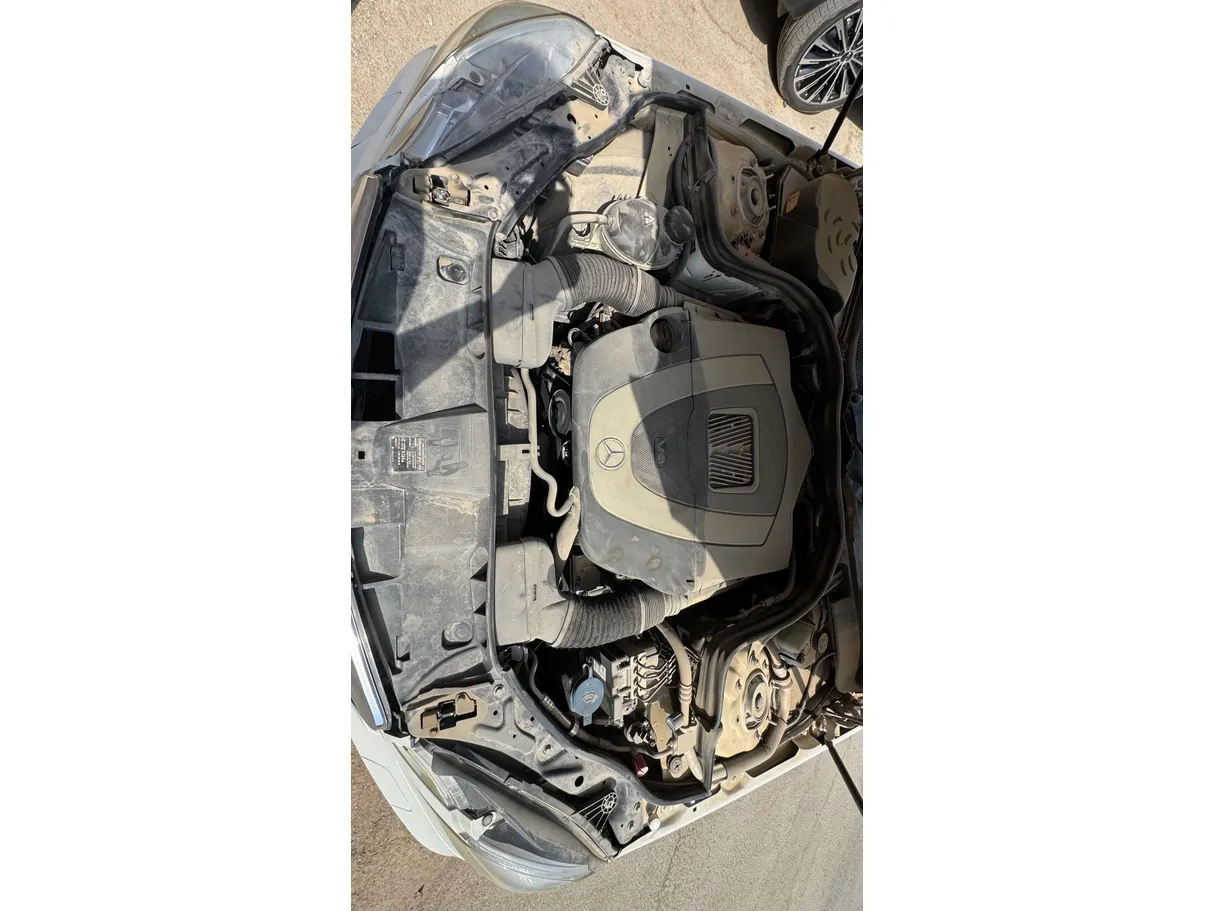 Car image 27