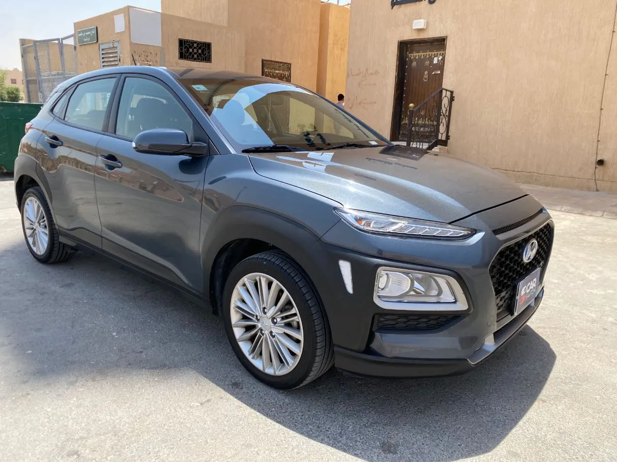 Car image 3