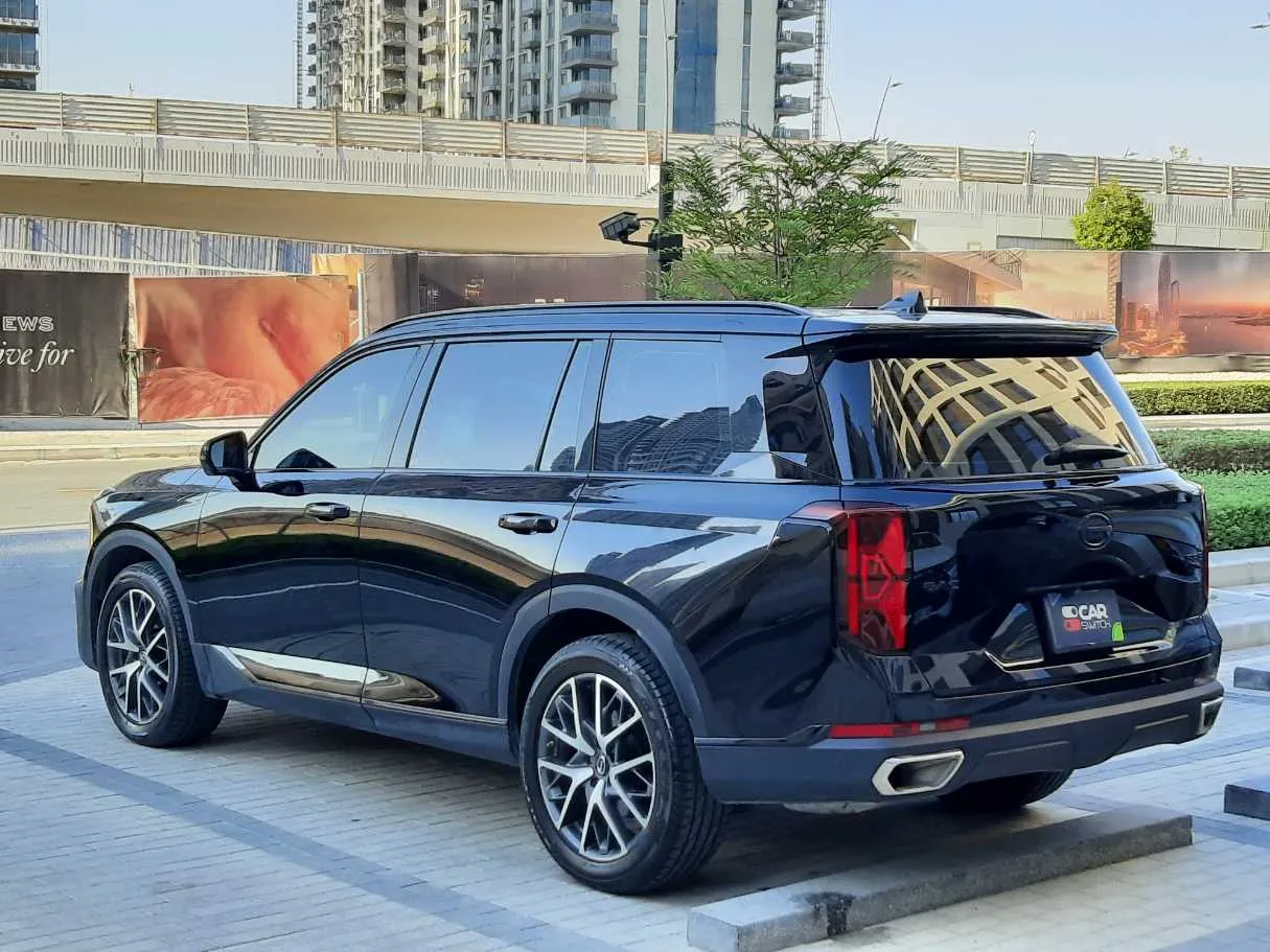 Car image 7