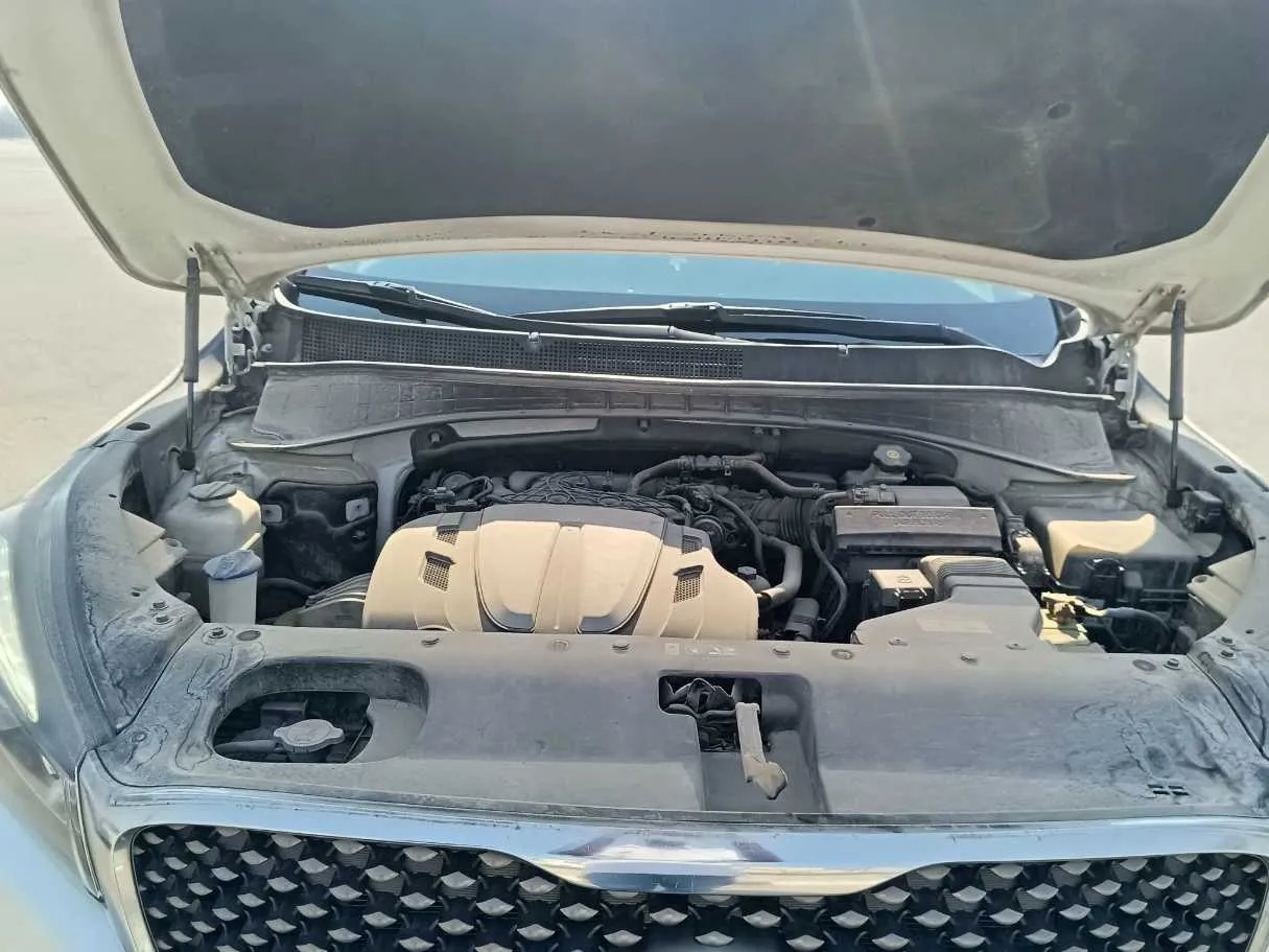 Car image 36