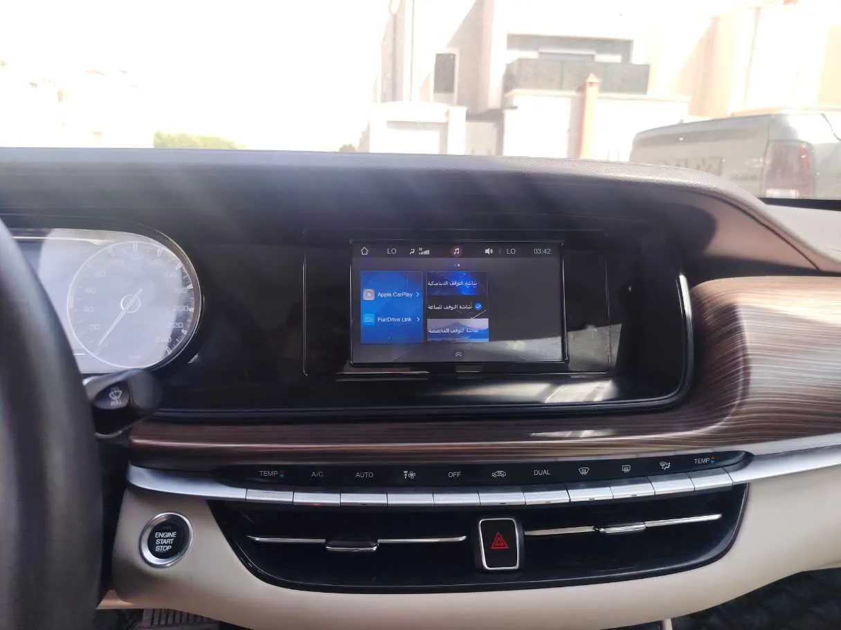 Car image 17