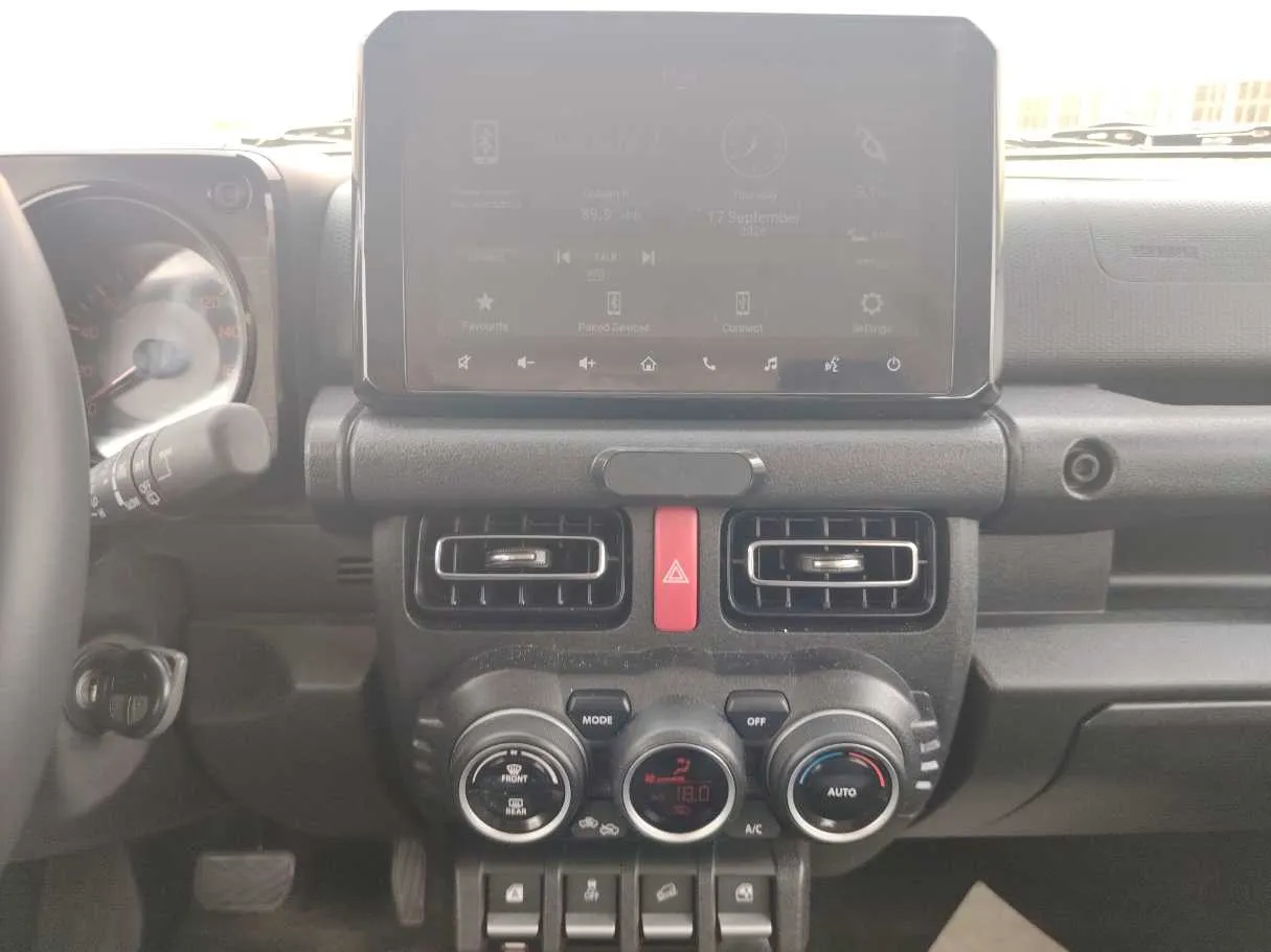 Car image 22